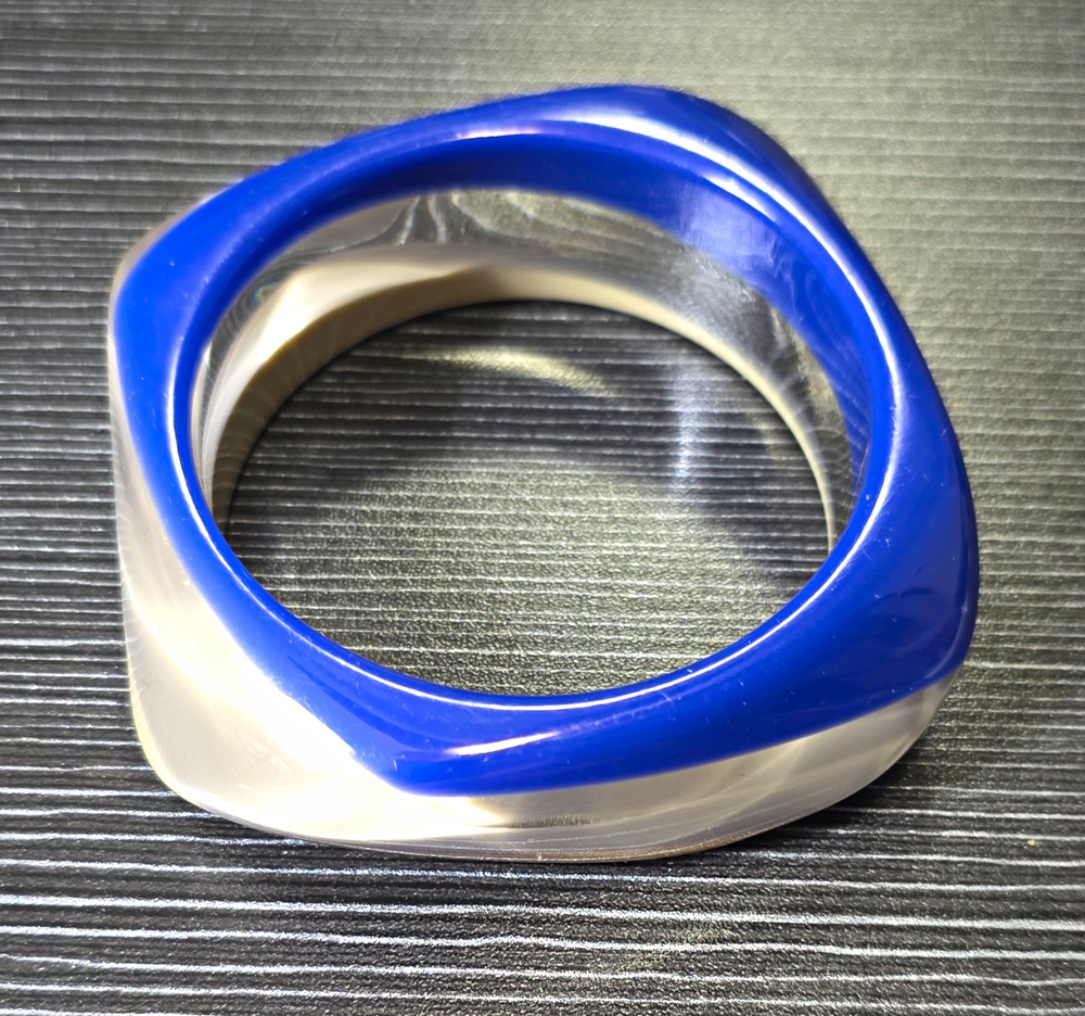 Vintage Chunky Boho Retro Lucite Bangle Bracelet Asymmetrical Blue Beige Clear